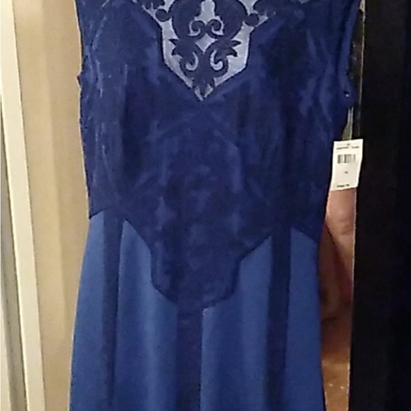 LADIES TADASHI SHOJI - Picture 6 of 8